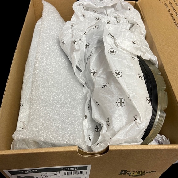 Dr. Martens Pearson Unisex Black Chunky Buckle Sandals NWT​ - Picture 7 of 11